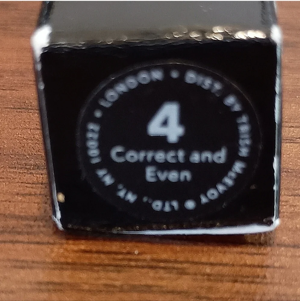 Trish McEvoy Correct and Even Full Face Perfector 4